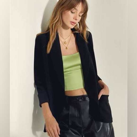 Aritzia Jackets & Blazers - Aritzia Wilfred Chevalier Jacket in black blazer 3/4 sleeve business casual sz 6